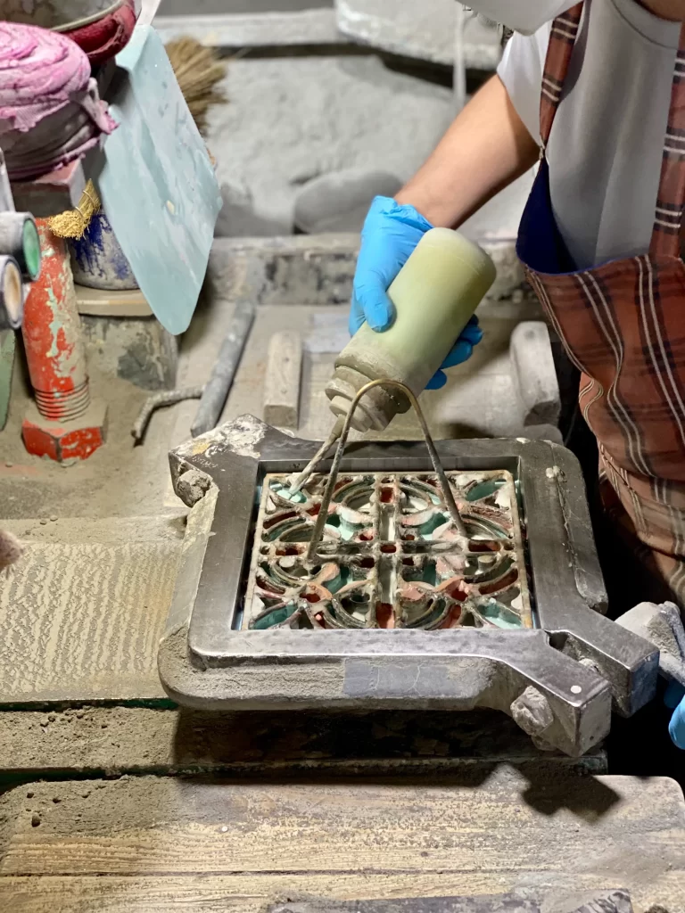 fabricacion-suelo-hidraulico-proceso-molde